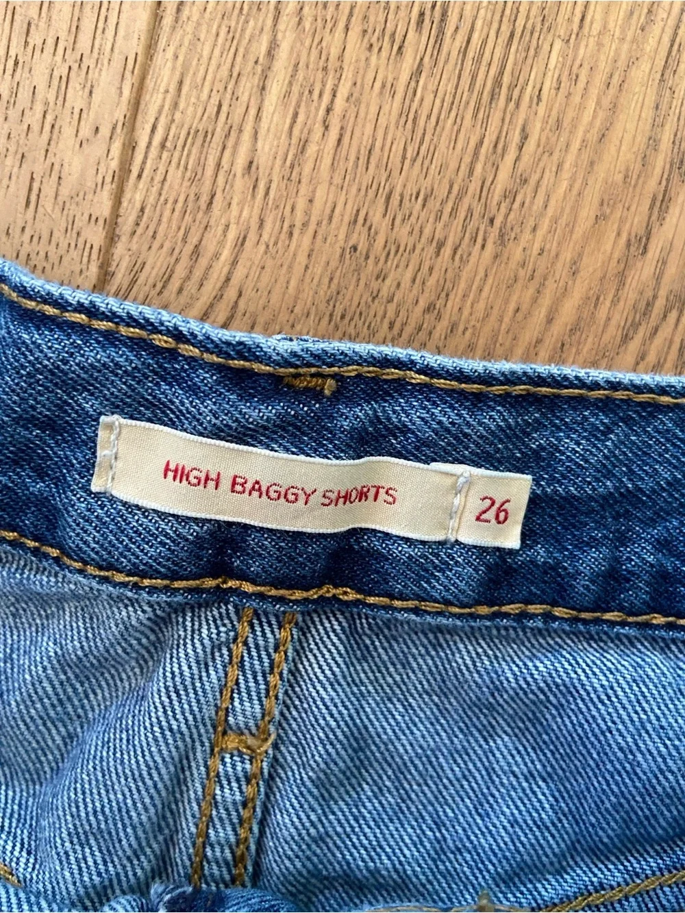 Levi's High Rise Baggy Shorts